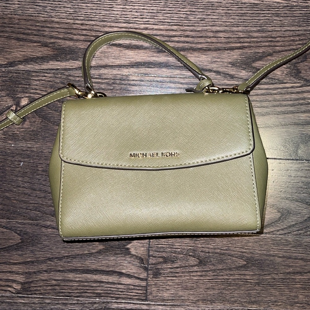 Michael Kors crossbody bag